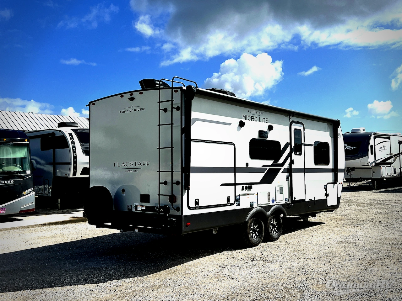 2026 Forest River Flagstaff Micro Lite 25BSDS Photo 2