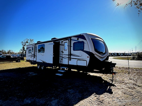 Used 2017 Keystone Outback 332FK Featured Photo