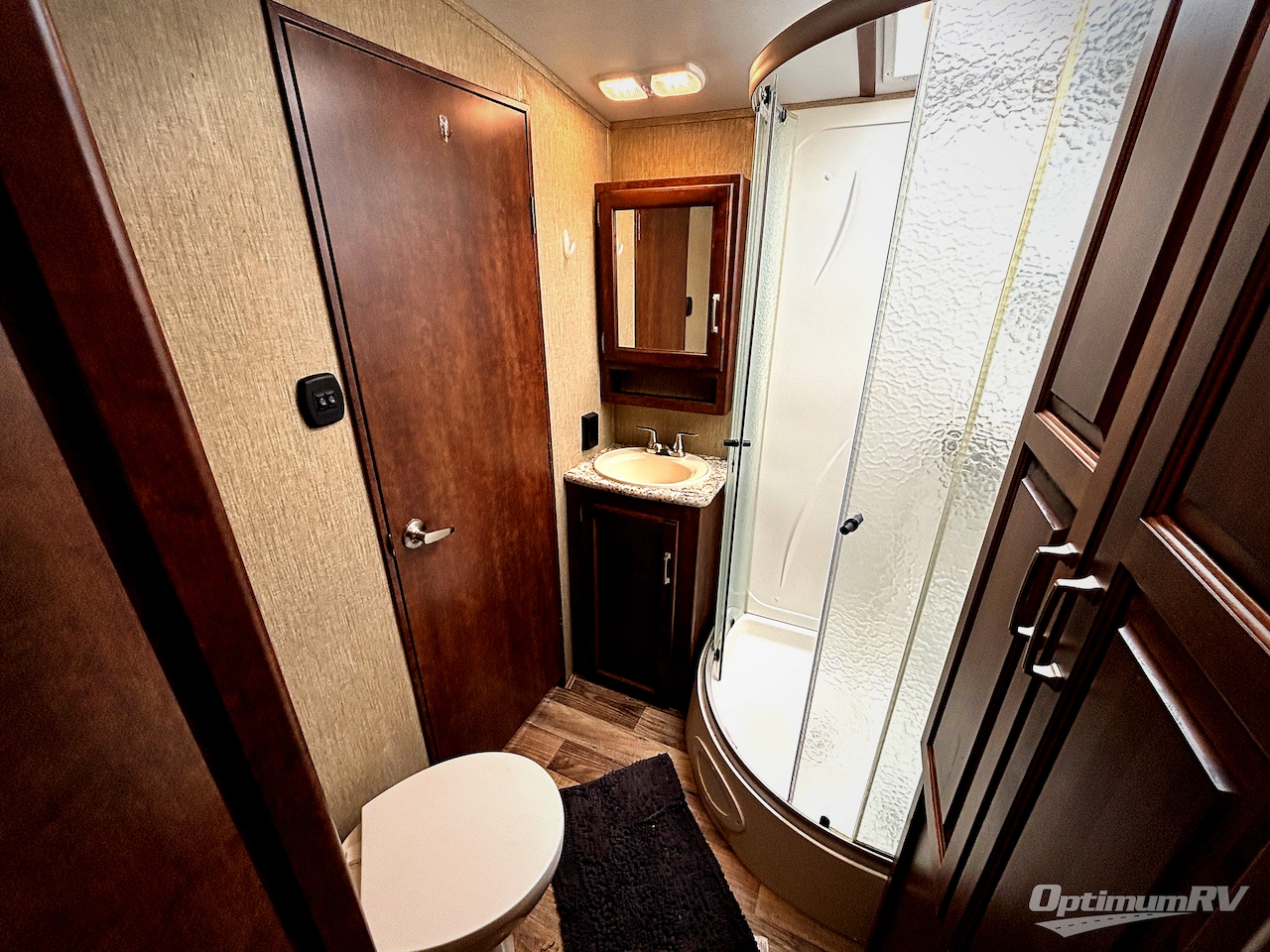 2017 Keystone Outback 332FK Photo 13