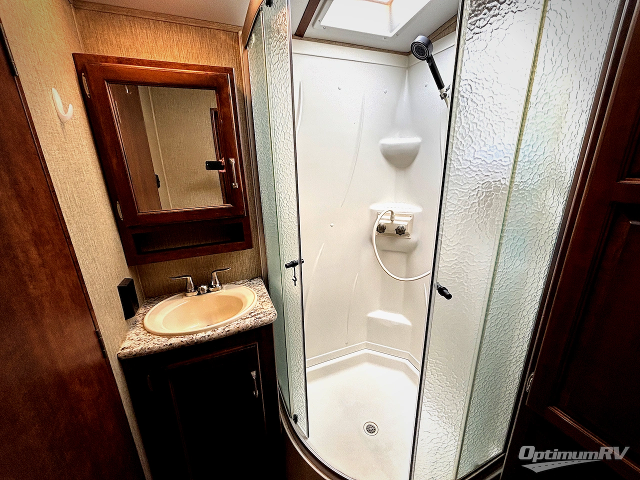 2017 Keystone Outback 332FK Photo 12