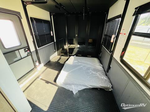 2025 Heartland Cyclone 4008 RV Photo 4