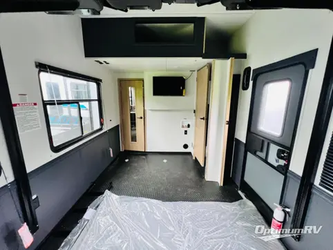 2025 Heartland Cyclone 4008 RV Photo 4