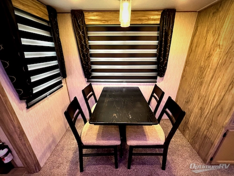 2021 Forest River Cherokee Arctic Wolf 3550SUITE RV Photo 4