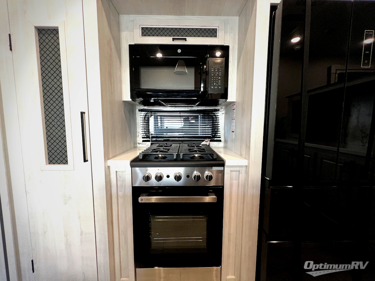 2025 East To West Ahara 380FL Photo 14