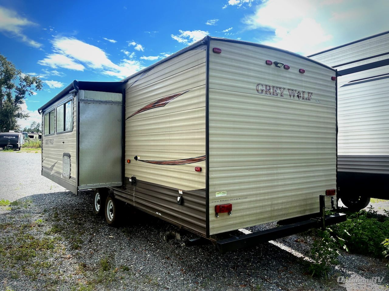 2017 Forest River Cherokee Grey Wolf 26CKSE Photo 3