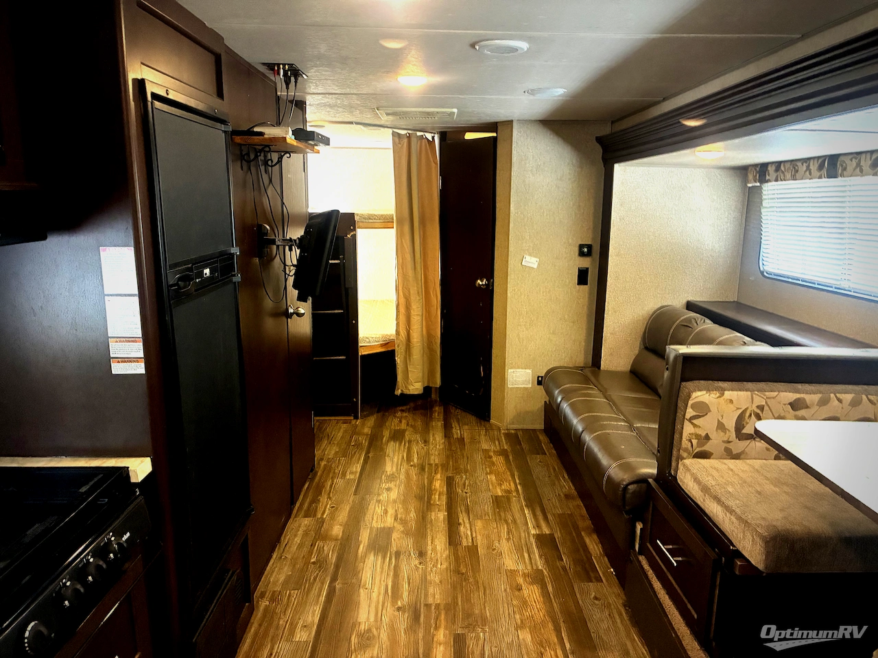 2017 Forest River Cherokee Grey Wolf 26CKSE Photo 5