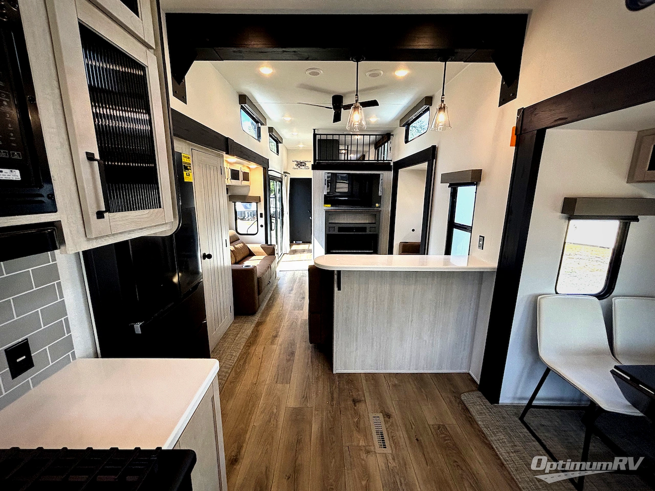 2027 Forest River Puma Vista 403LFT Photo 4