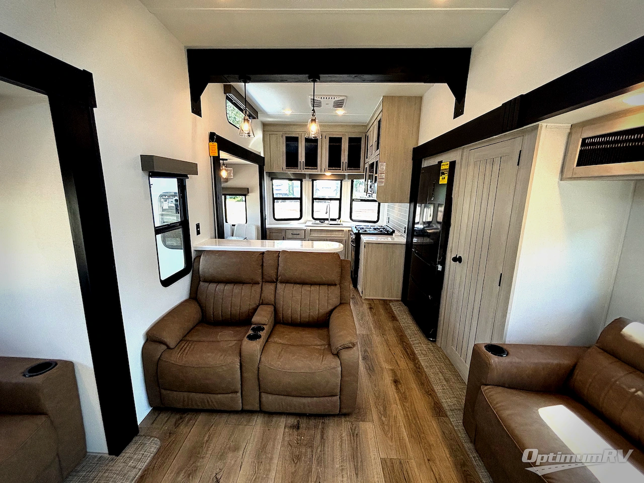 2027 Forest River Puma Vista 403LFT Photo 5