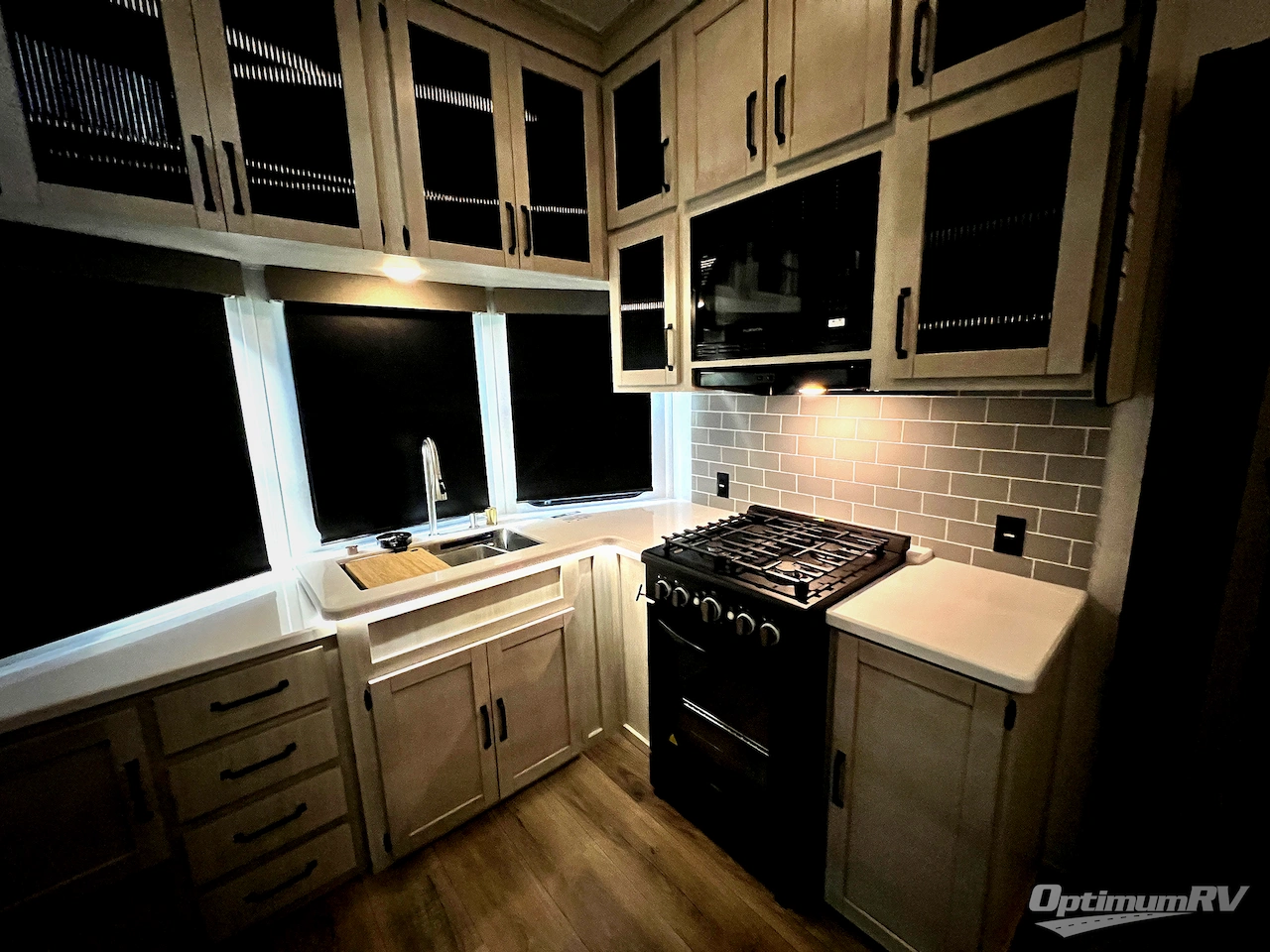2027 Forest River Puma Vista 403LFT Photo 7