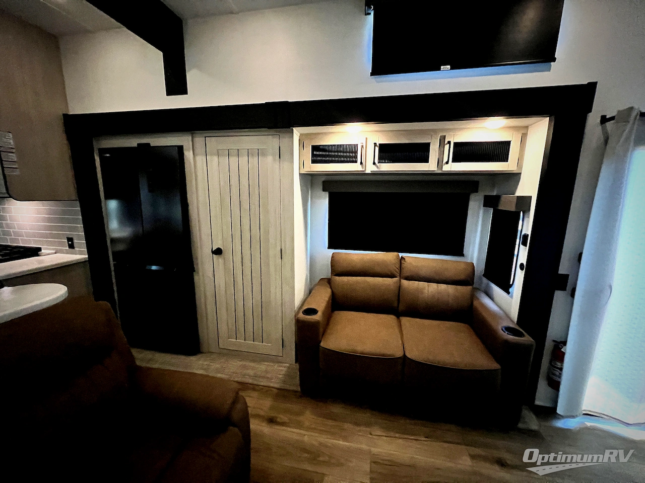2027 Forest River Puma Vista 403LFT Photo 9