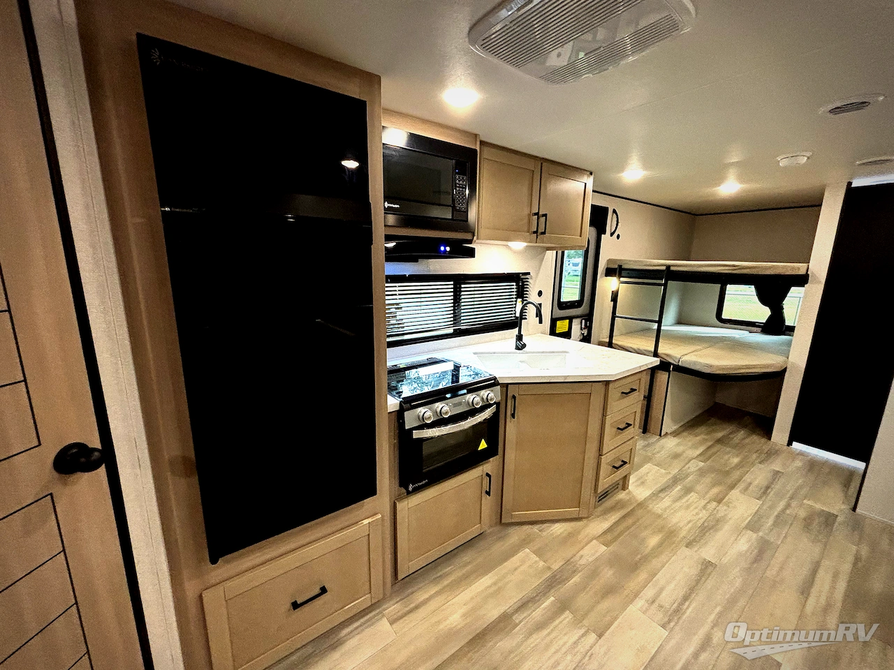 2026 Heartland Prowler 2702BHS Photo 10