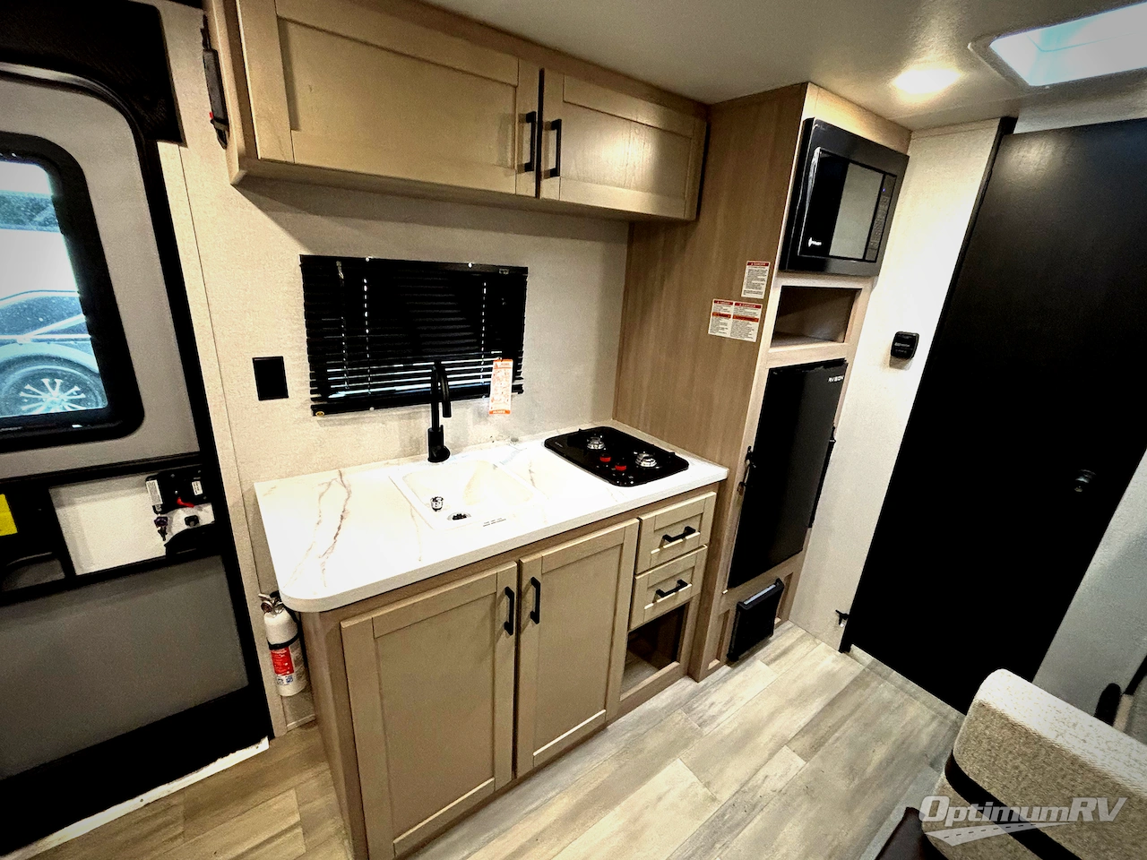 2026 Heartland Prowler 1700BH Photo 9