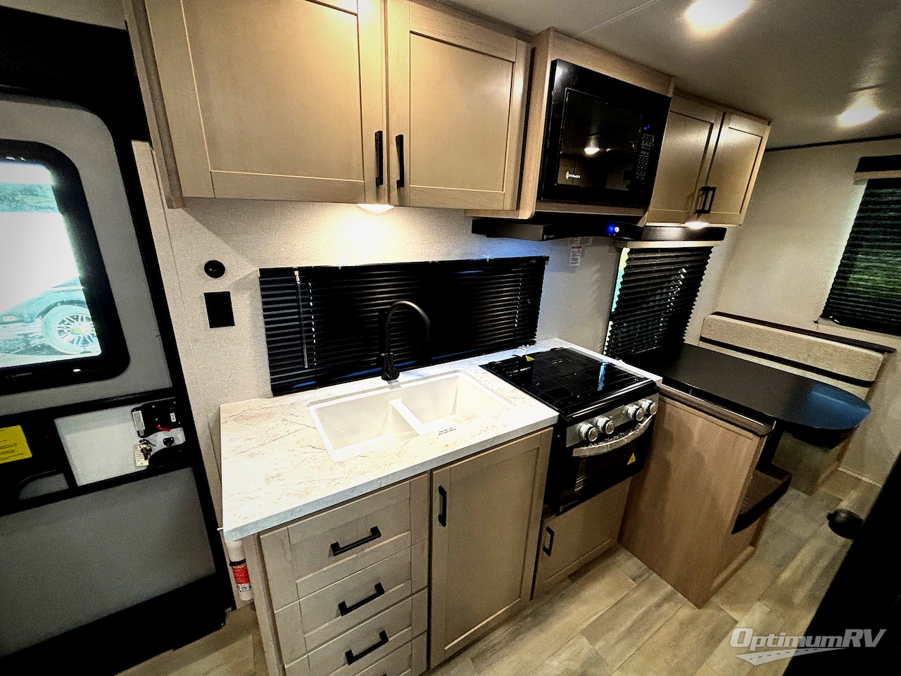 2026 Heartland Prowler 2100QB Photo 5