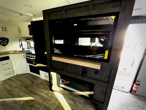 2026 Venture Sienna SA311VDB RV Photo 3