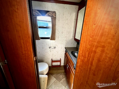 2006 National RV Tradewinds 40E RV Photo 3