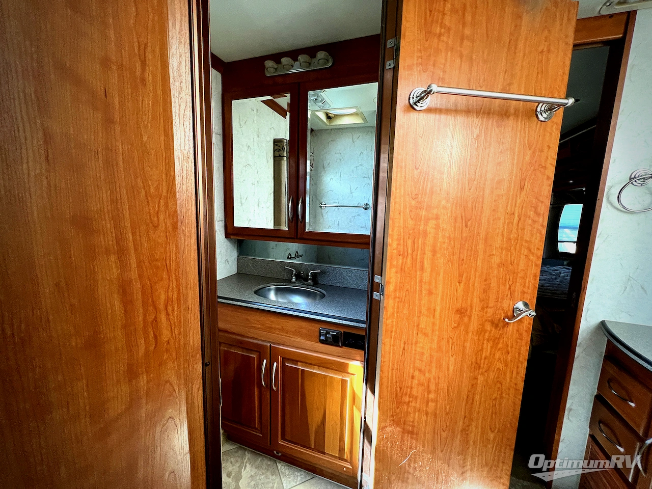 2006 National RV Tradewinds 40E Photo 22