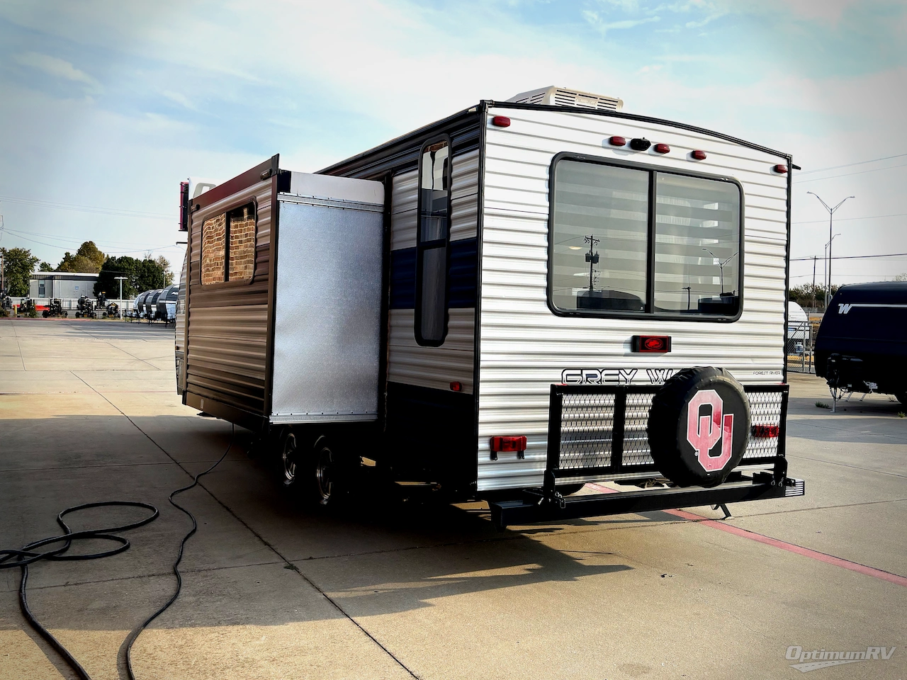 2022 Forest River Cherokee Grey Wolf 23MK Photo 3