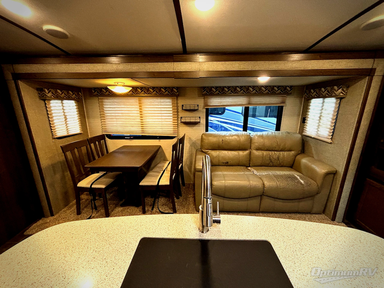 2018 Keystone Premier Ultra Lite 26RBPR Photo 6