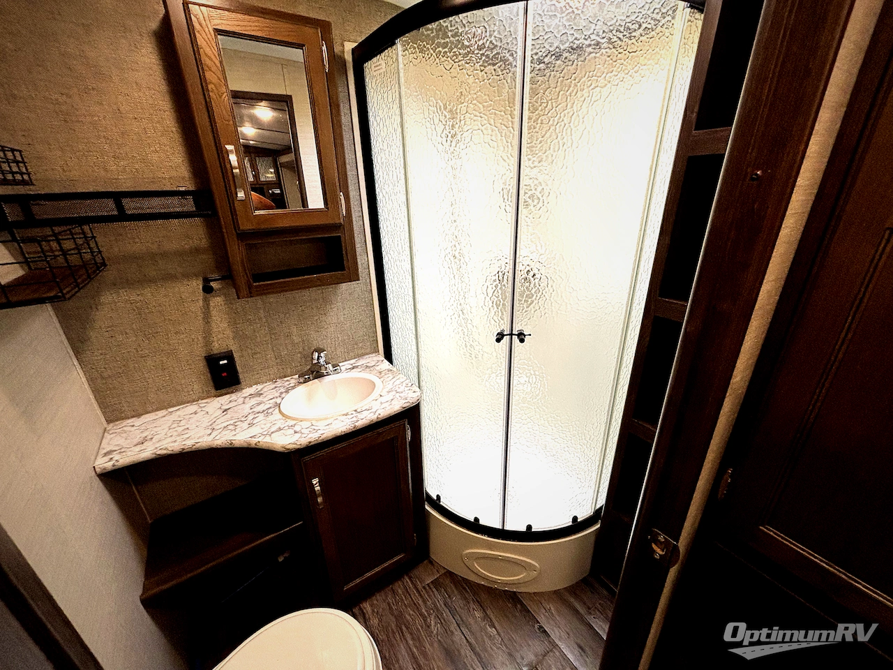 2018 Keystone Premier Ultra Lite 26RBPR Photo 9