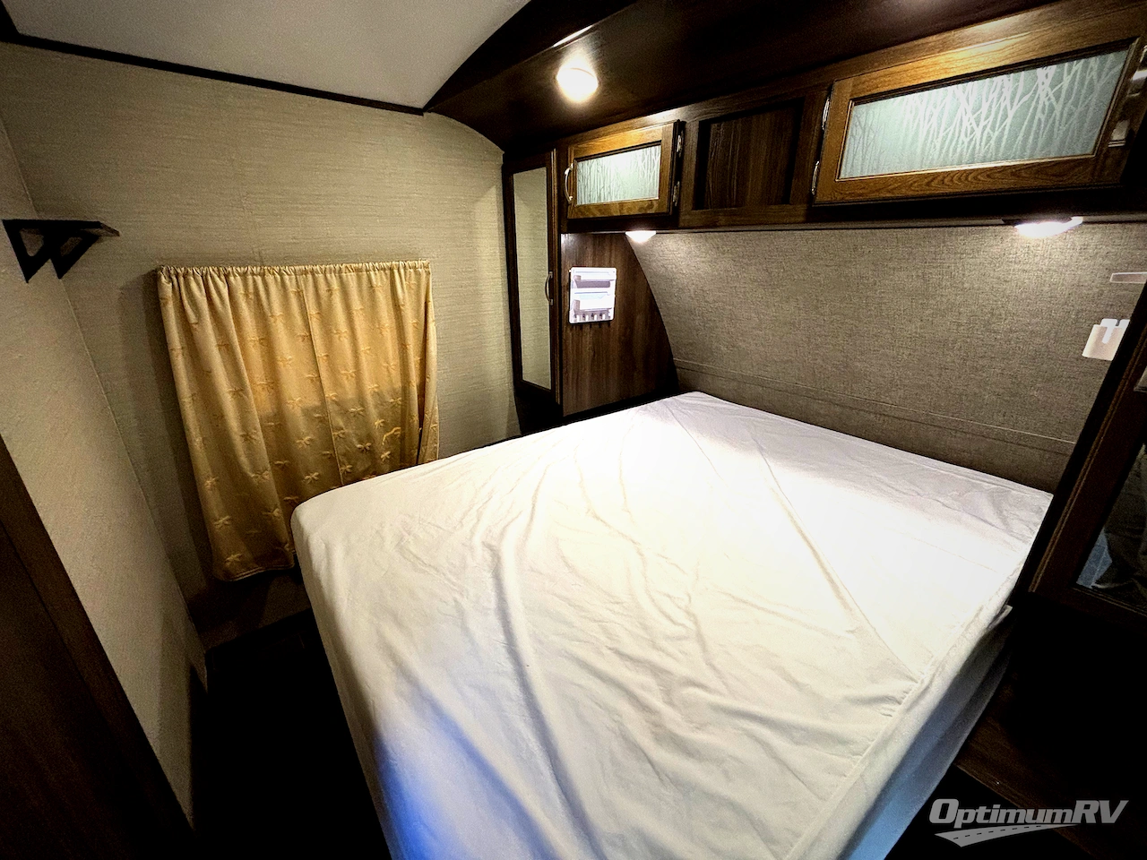 2018 Keystone Premier Ultra Lite 26RBPR Photo 12