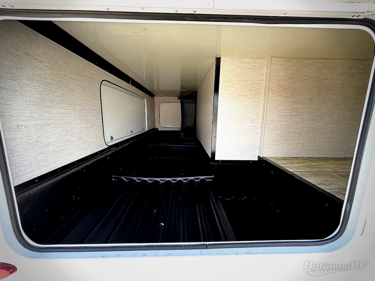 2024 Thor Chateau 25V Photo 13