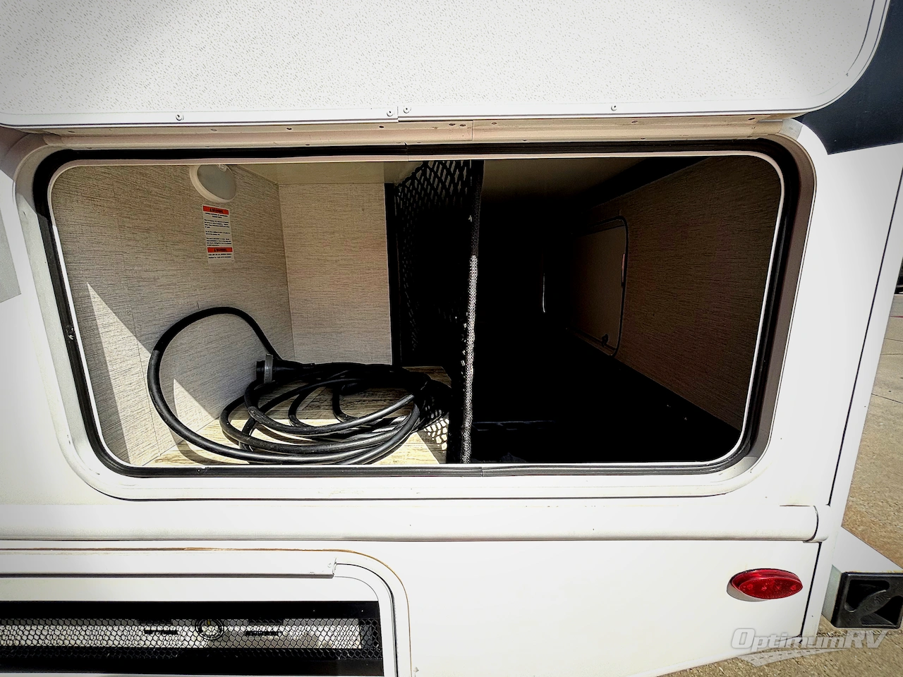 2024 Thor Chateau 25V Photo 17