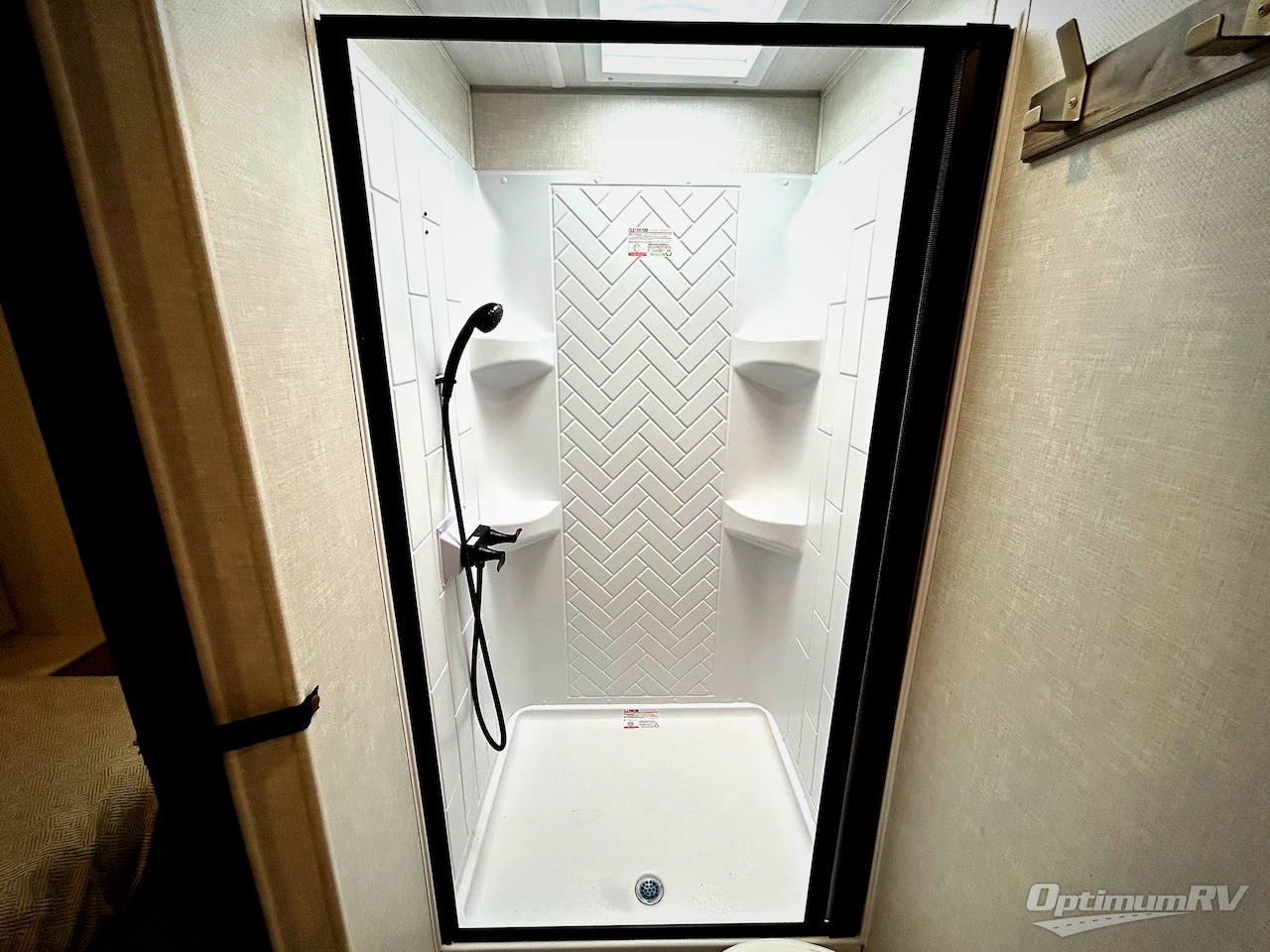 2025 Forest River Surveyor Legend 303BHLE Photo 9