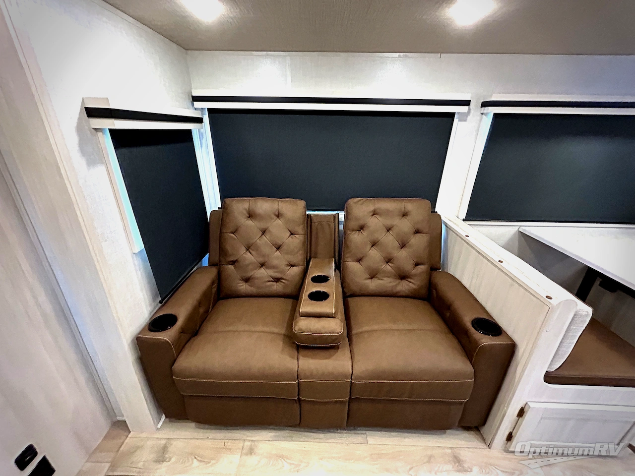 2025 Forest River Surveyor Legend 303BHLE Photo 13