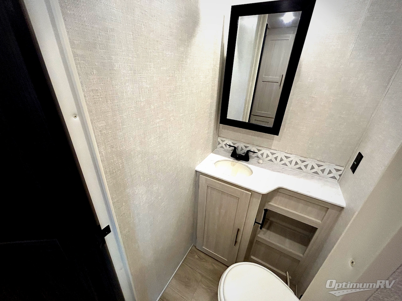 2025 Forest River Surveyor Legend 303BHLE Photo 16