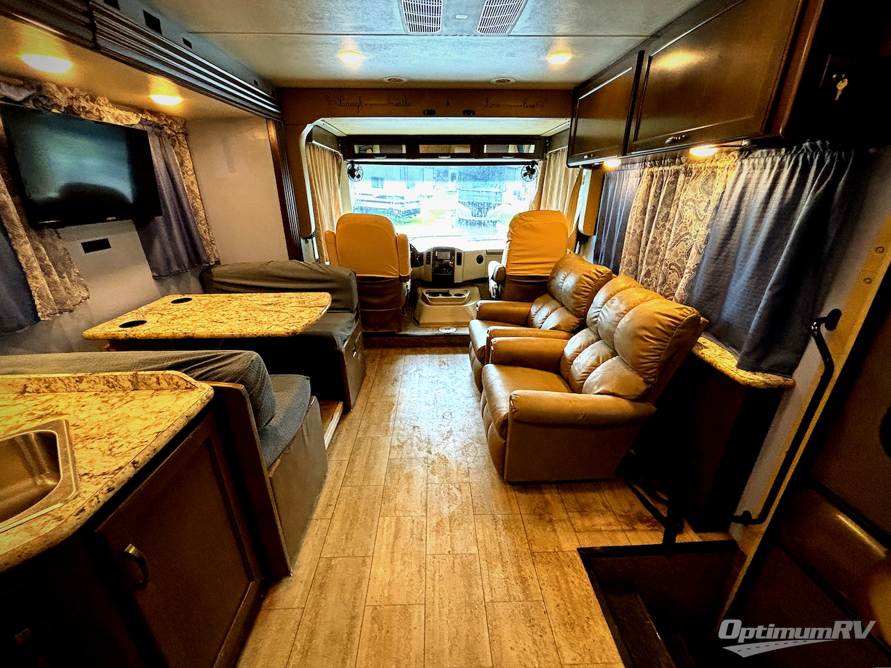 2019 Thor Freedom Traveler A30 Photo 5