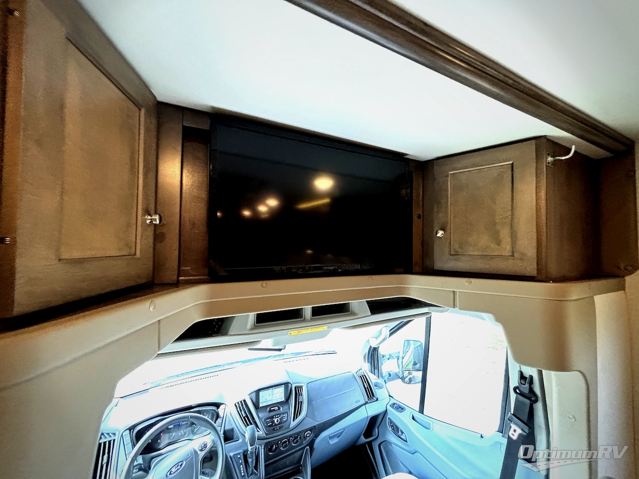 2017 Winnebago Fuse 23A Photo 10