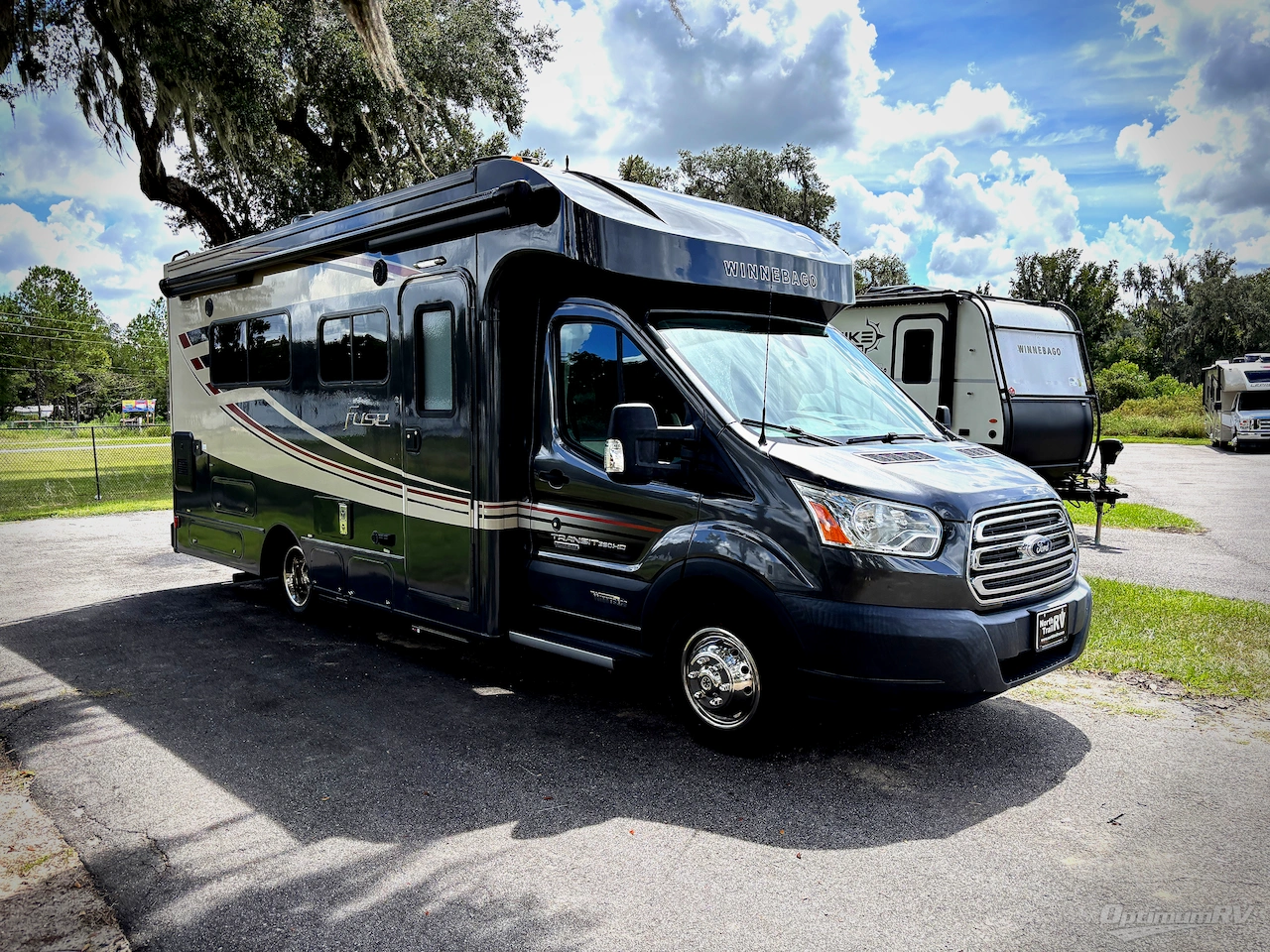 2017 Winnebago Fuse 23A Photo 1