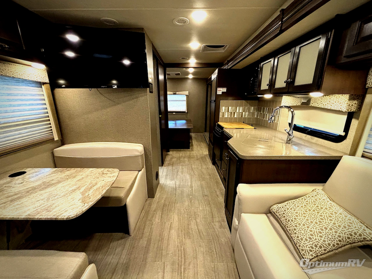 2020 Thor Windsport 29M Photo 4