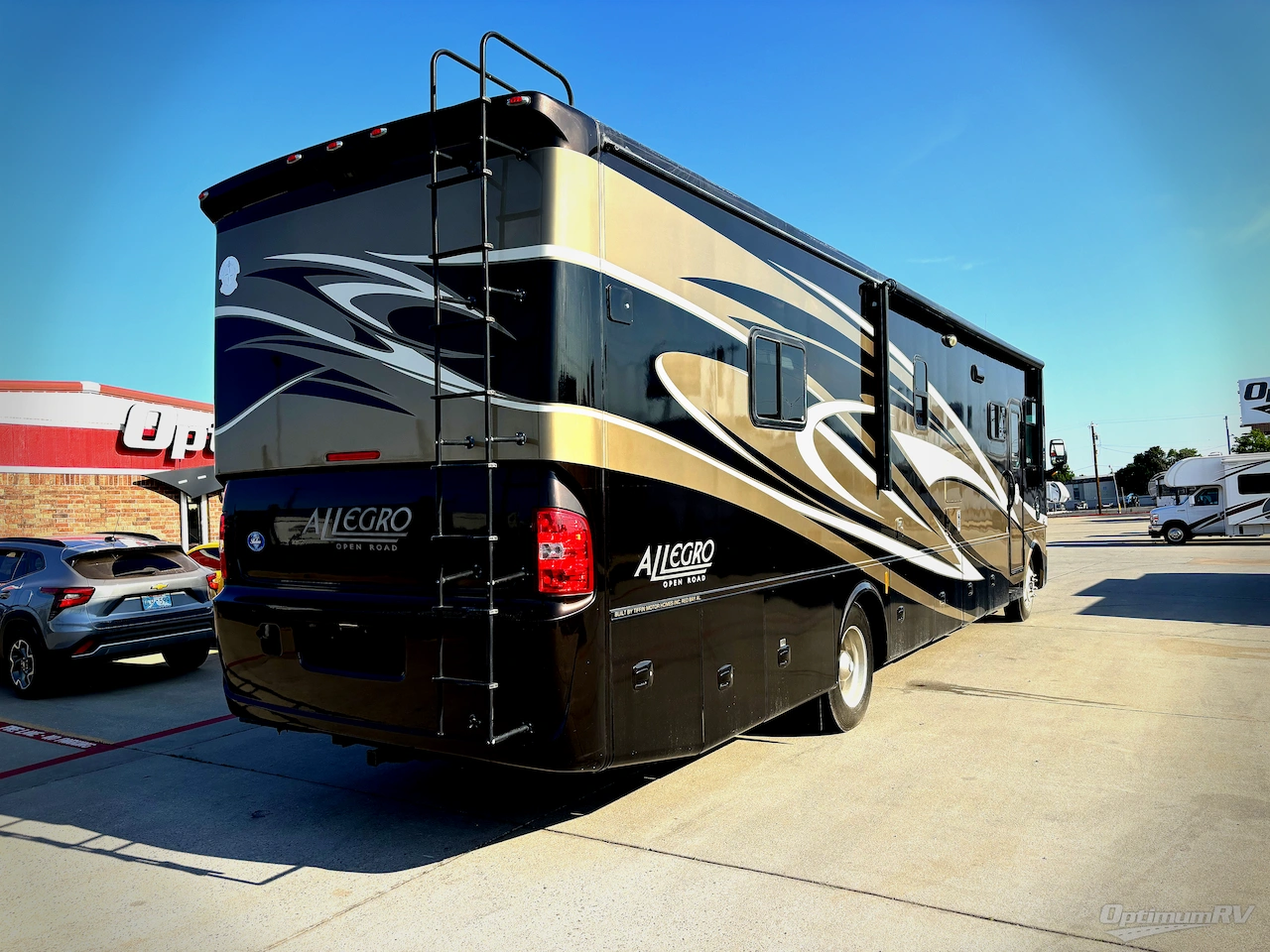 2014 Tiffin Allegro 36 LA Photo 2