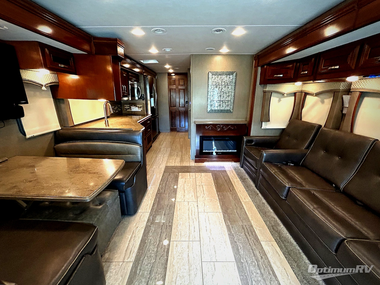 2019 Forest River Berkshire XL 37A Photo 4