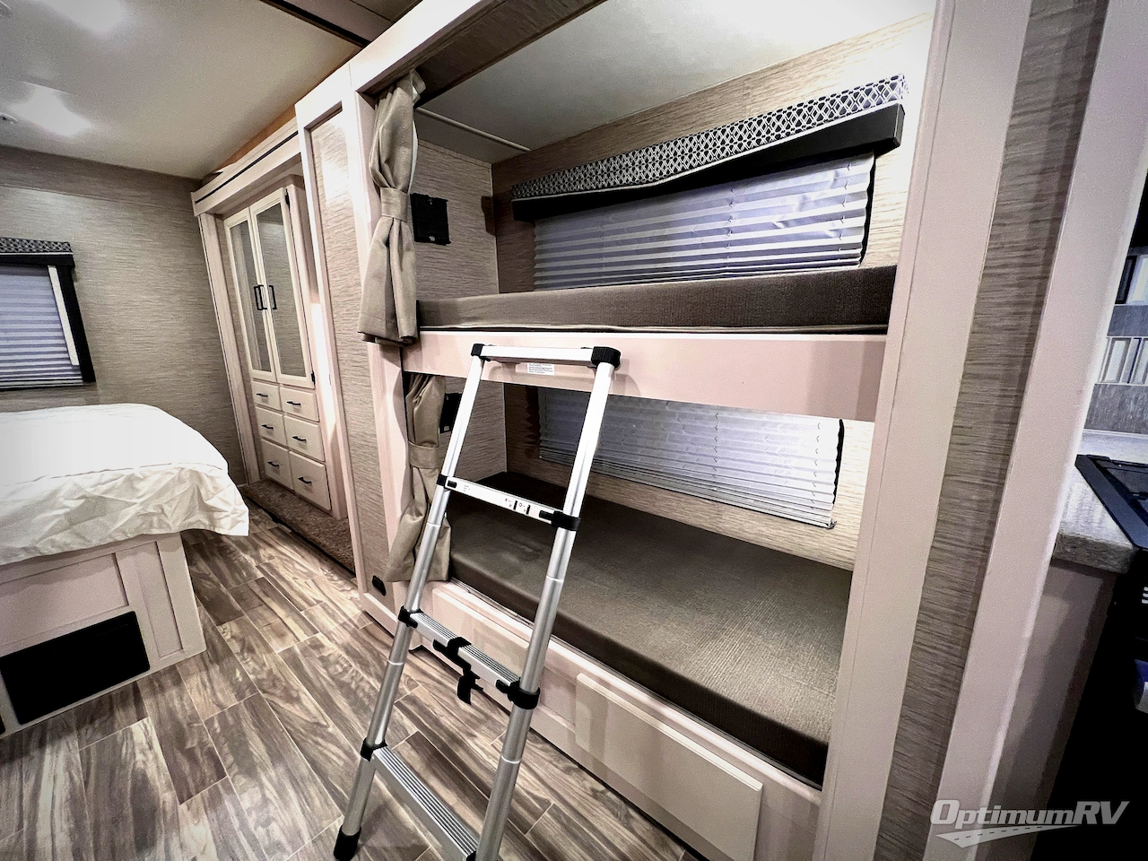 2023 Thor ACE 29D Photo 31
