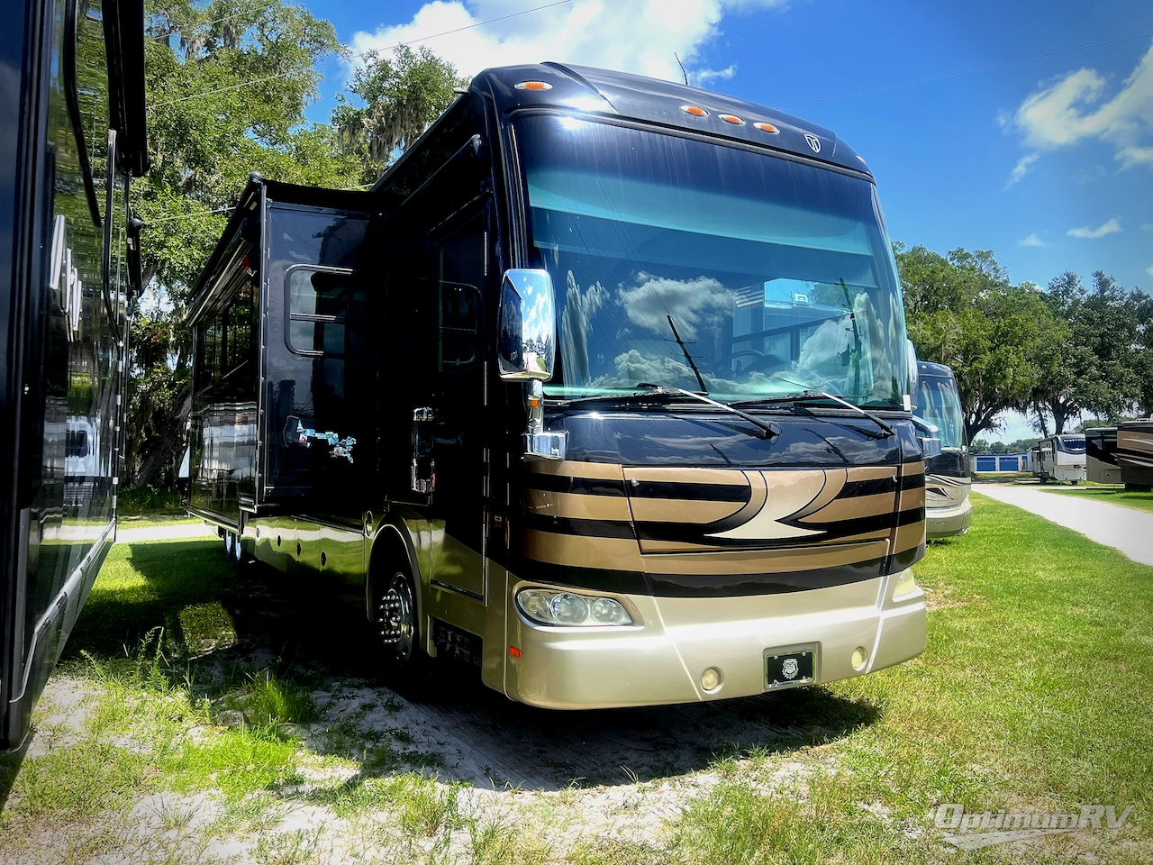 2013 Thor Tuscany TAG 45LT Photo 1
