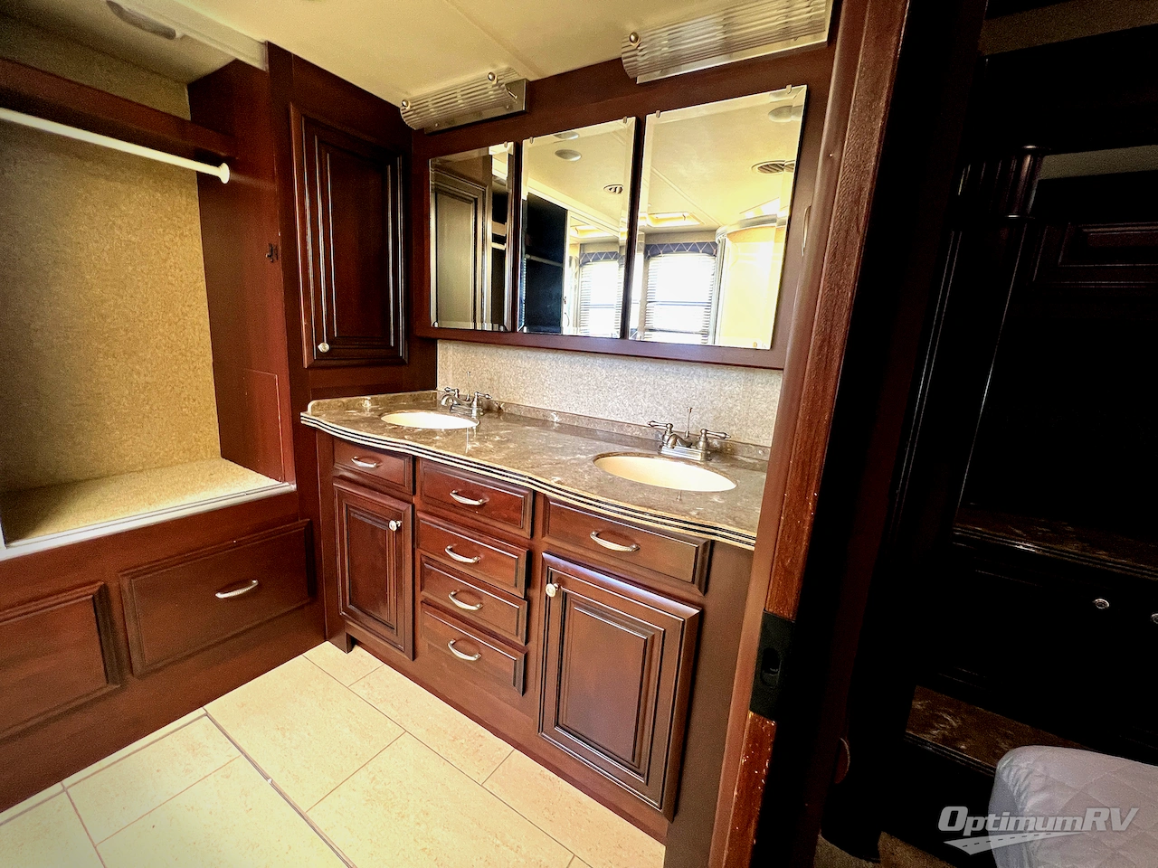 2013 Thor Tuscany TAG 45LT Photo 25