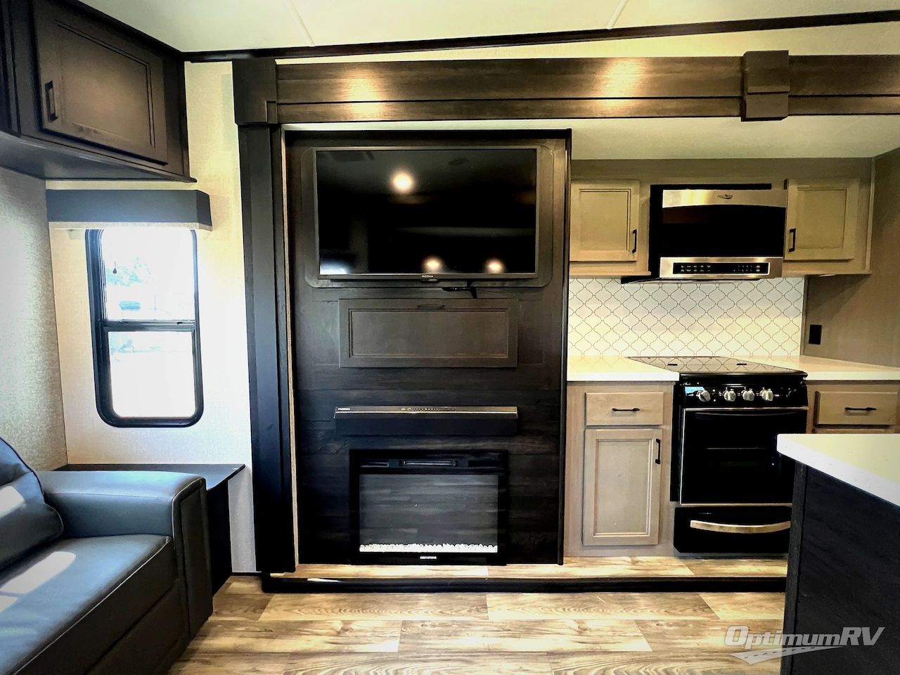 2022 Highland Ridge Mesa Ridge XLT MF294RLS Photo 7