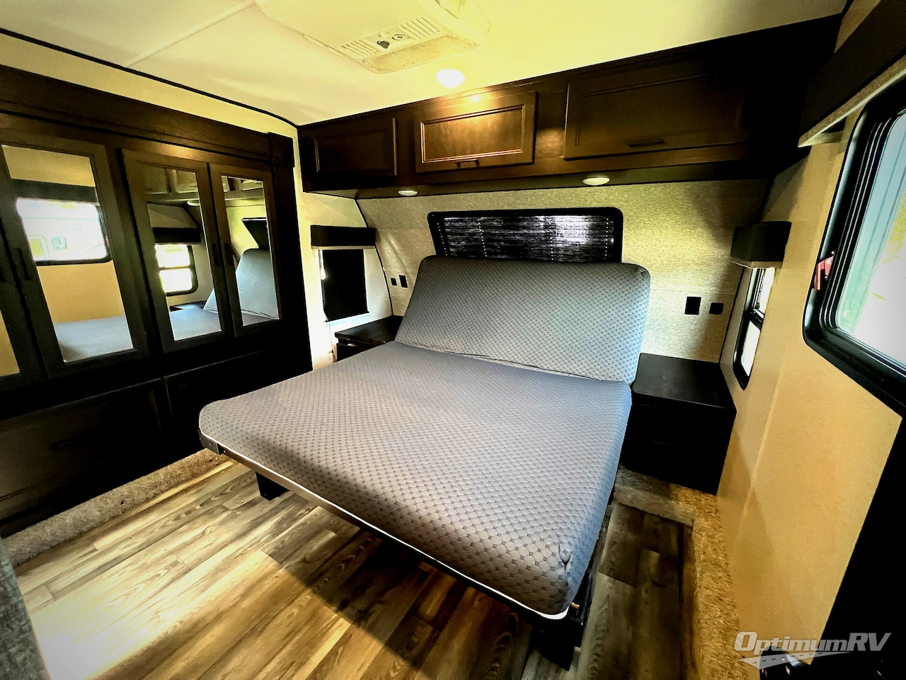 2022 Highland Ridge Mesa Ridge XLT MF294RLS Photo 16