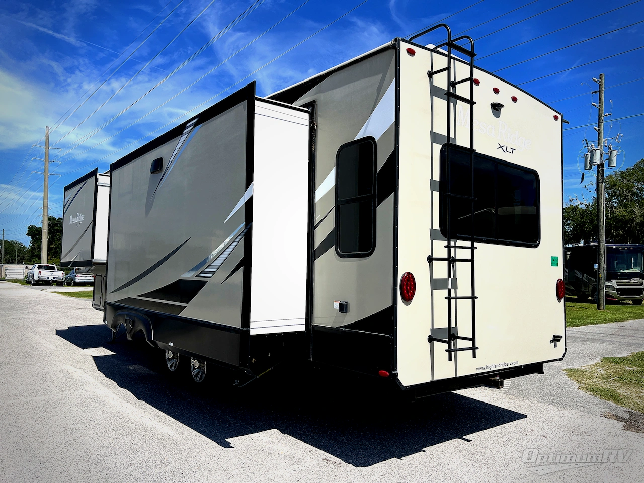 2022 Highland Ridge Mesa Ridge XLT MF294RLS Photo 3