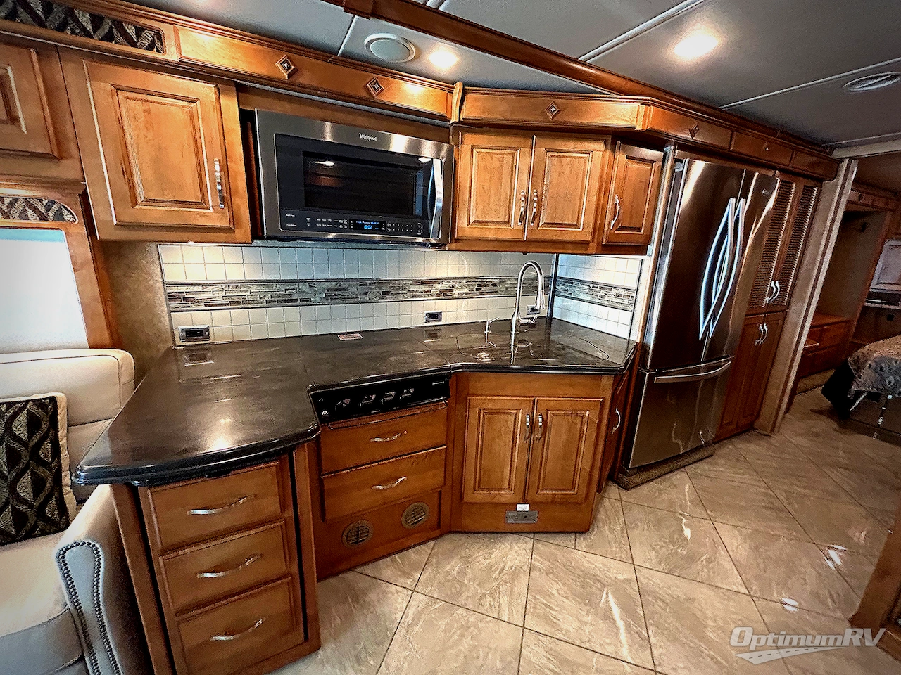 2017 Winnebago Journey 36M Photo 11