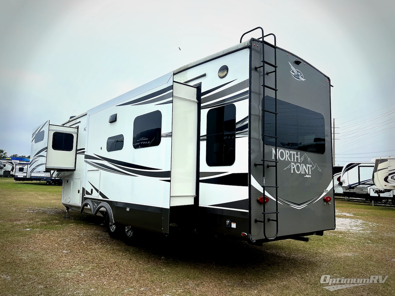 2021 Jayco North Point 310RLTS Photo 2