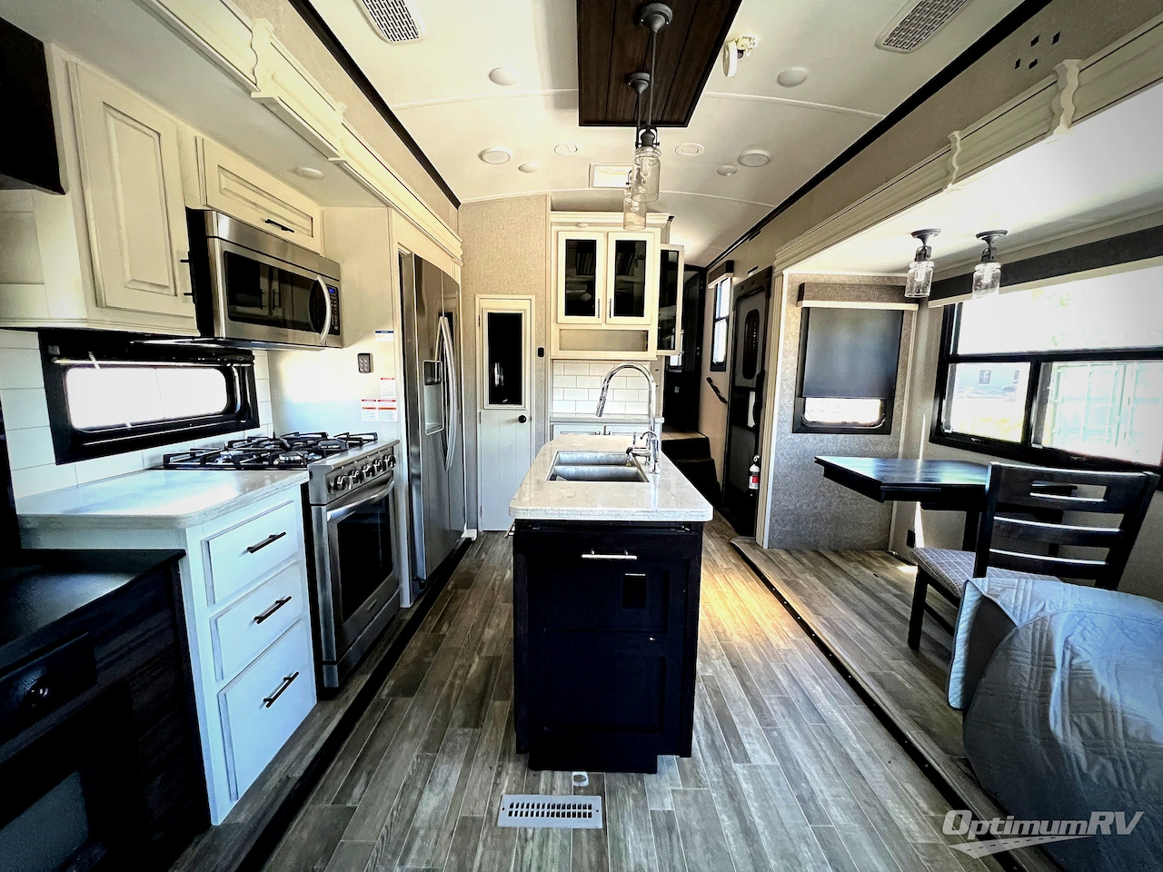 2021 Jayco North Point 310RLTS Photo 5