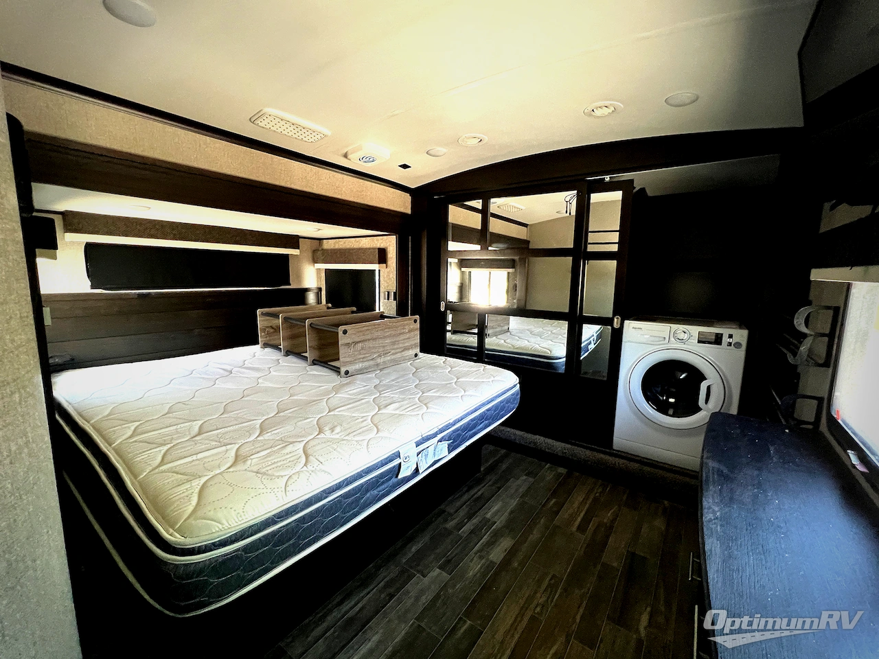 2021 Jayco North Point 310RLTS Photo 16