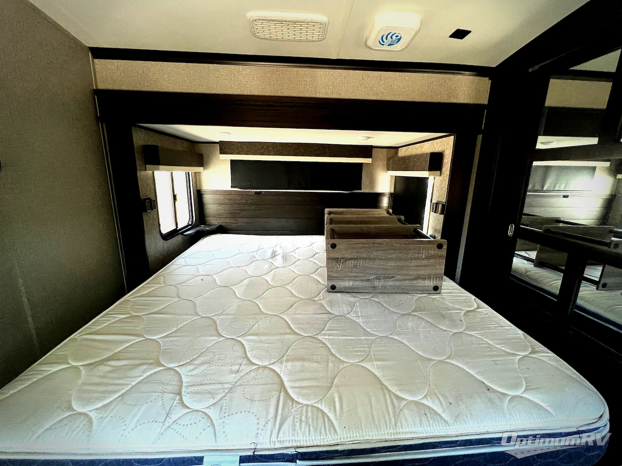 2021 Jayco North Point 310RLTS Photo 19