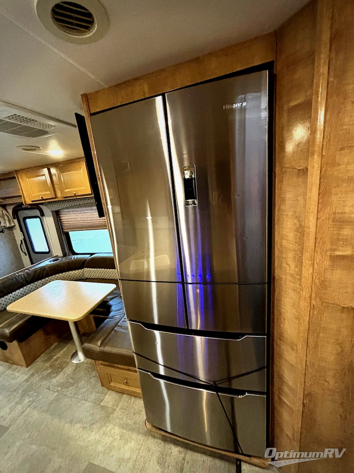 2019 Coachmen Leprechaun 311FS Ford 450 Photo 12
