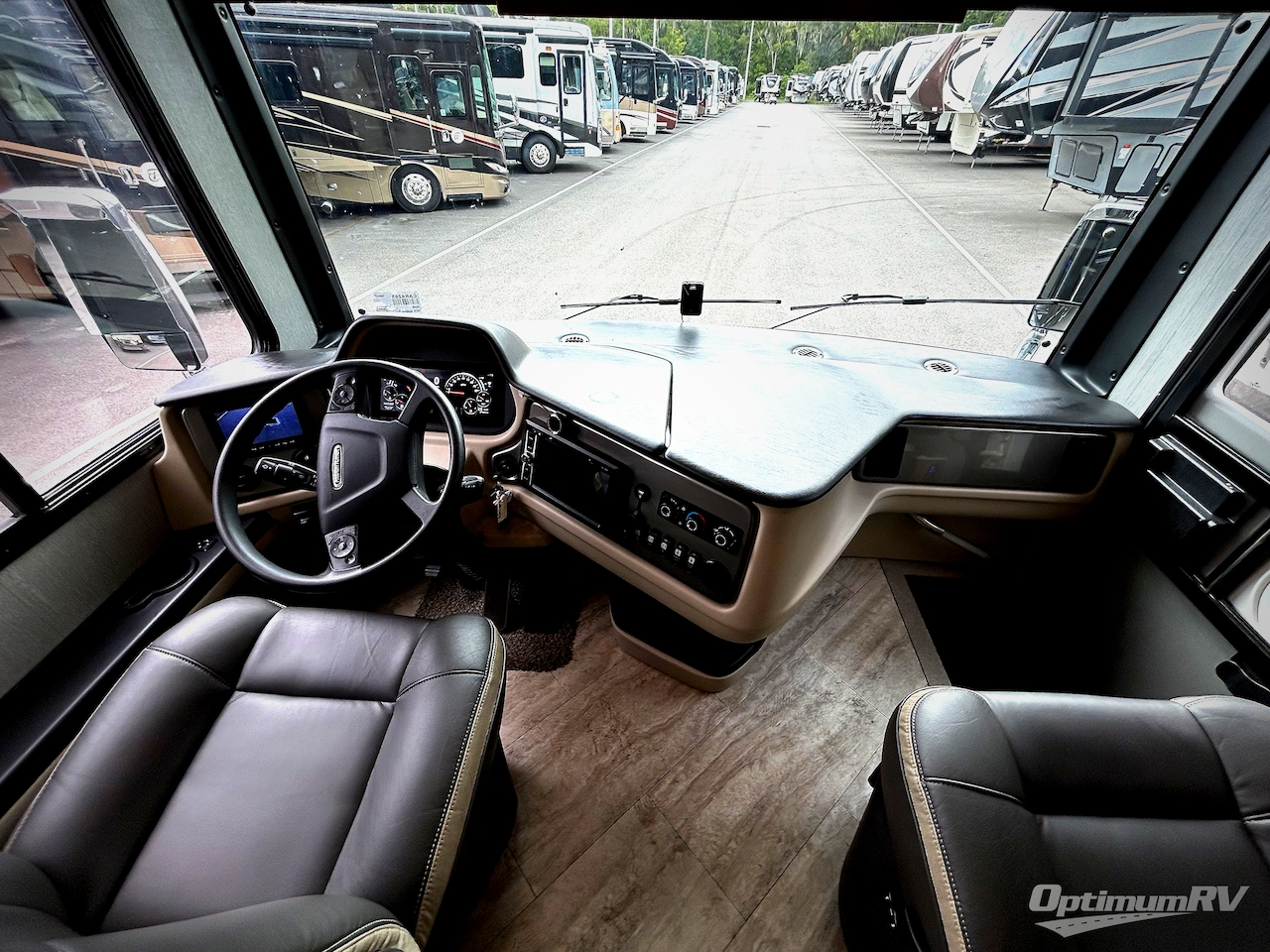 2020 Holiday Rambler Navigator 38F Photo 8