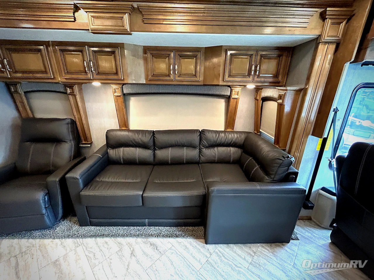 2020 Holiday Rambler Navigator 38F Photo 13