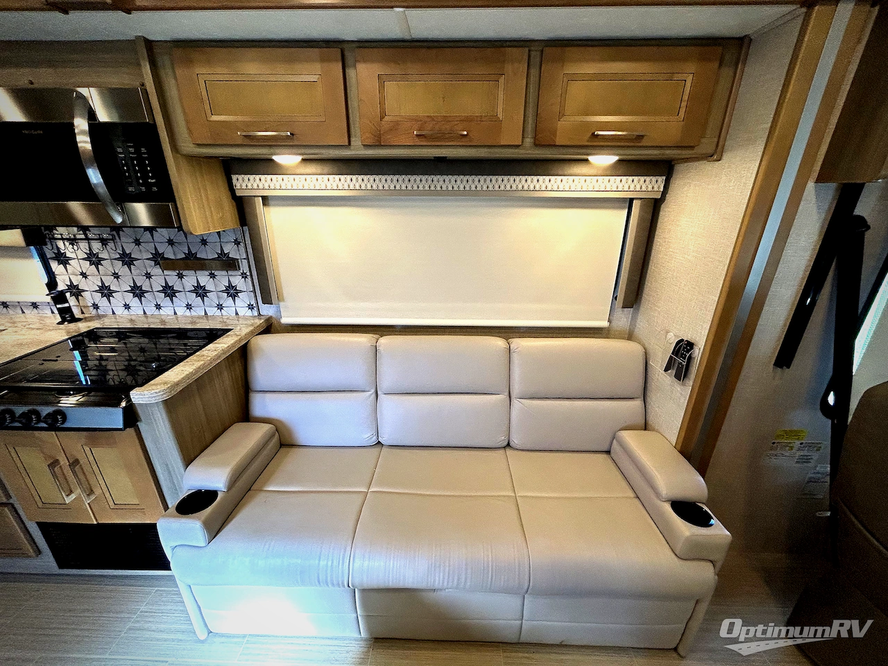 2019 Coachmen Sportscoach SRS RD 339DS Photo 11